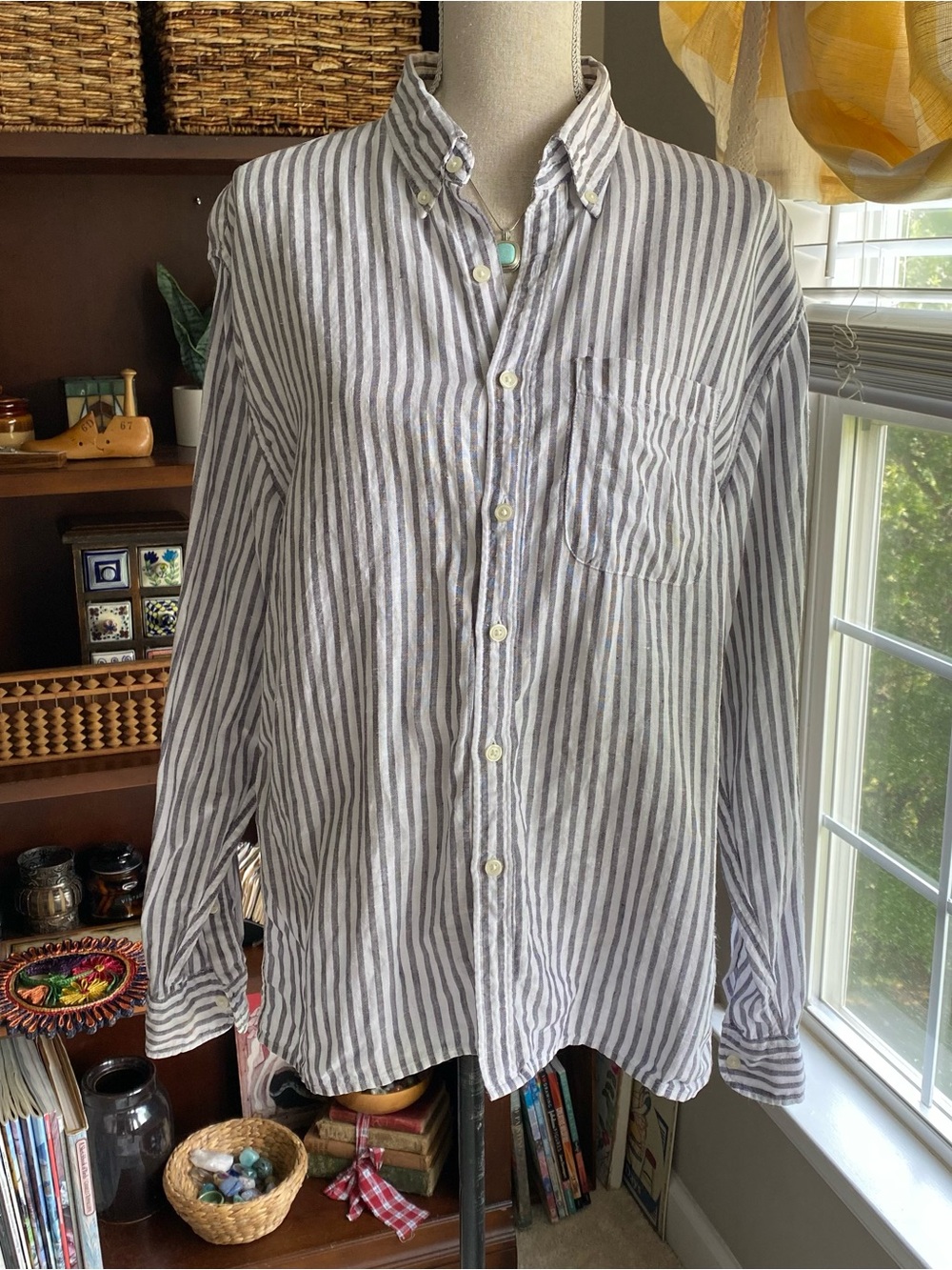 Abercrombie 100% Linen Long-Sleeve Button-Down Stripe Shirt - Blue/White Medium